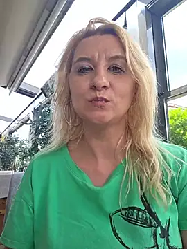 KaylinJan live cam on StripChat