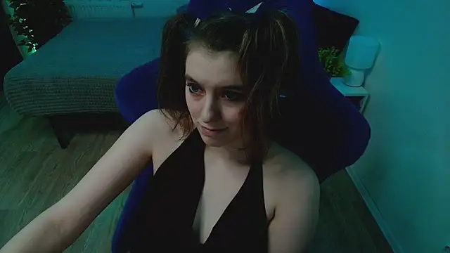 CranberryHot live cam on StripChat