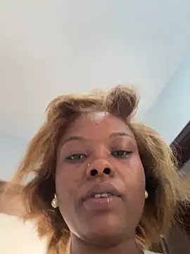 Sis27 live cam on StripChat