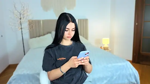Silena_sky live cam on StripChat