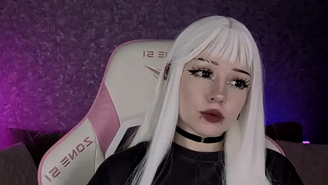meowceline webcam