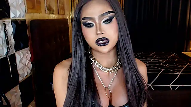 MassiveCockTrans webcam
