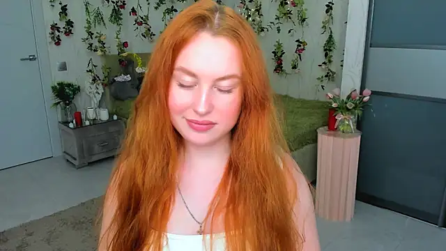 AirySilhouette live cam on StripChat