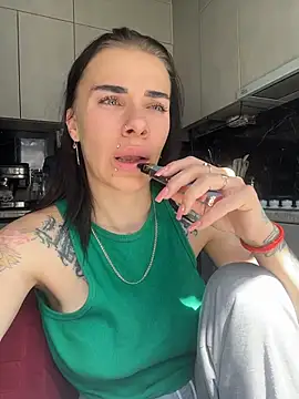 Queen_of_pain live cam