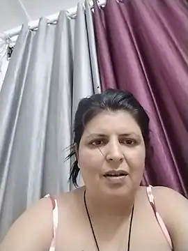 Jann_Riya333 live cam