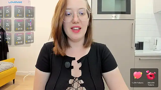 Charmy_Gracy webcam