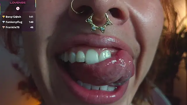 bri von dhara  