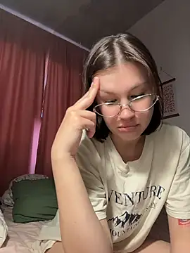 RinaCat live cam on StripChat