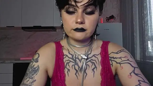 IntrigueYourDay live cam on StripChat