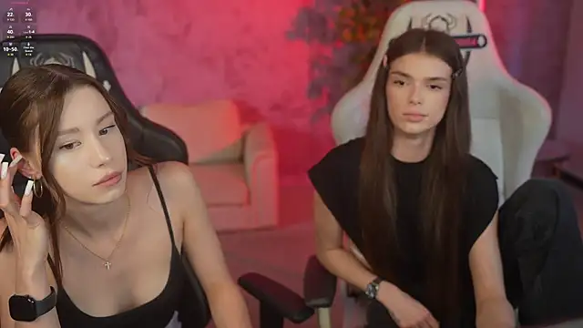 Selena_Glow live cam on StripChat