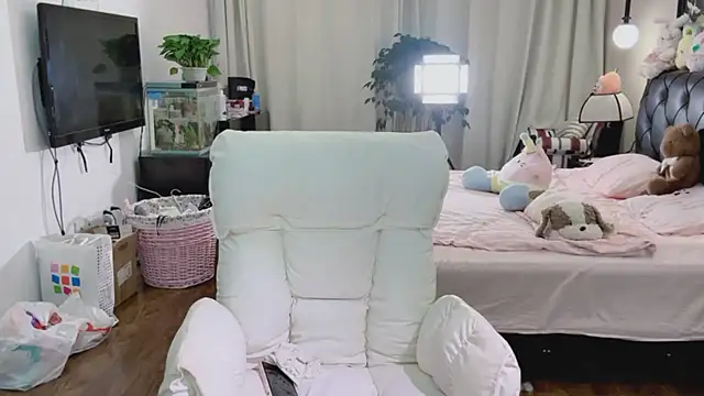 Evacute-top webcam