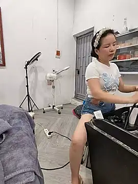 Ivy_Trix2 live cam