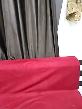 Roji_bha live cam on StripChat