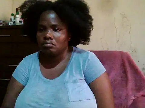 sexybigboobz live cam on StripChat