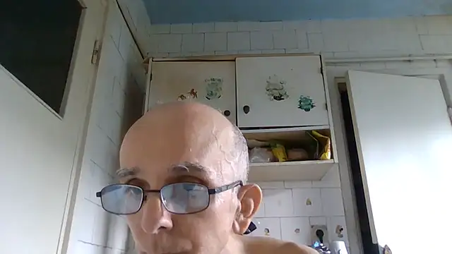 mariusica1@xh webcam