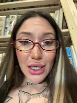 saintsquirt (F young) - WALK IN LIBRARY WITH TITS OUT