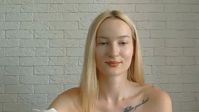 Alice_Sweet_01 live cam on StripChat