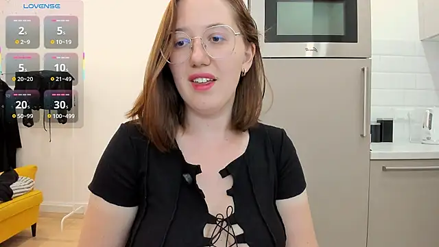 Charmy_Gracy webcam