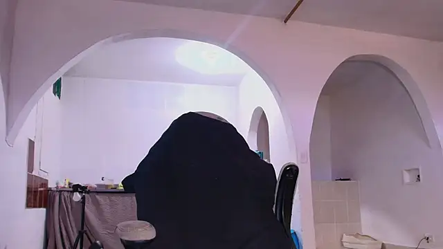 KaelMoreau live cam on StripChat