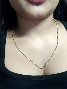 Wild-janvi webcam