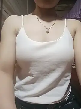 LucyyLy live cam
