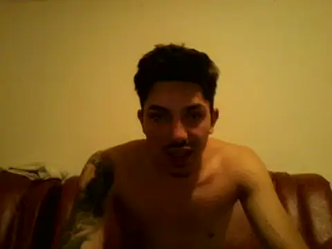 danbig01 live cam on StripChat