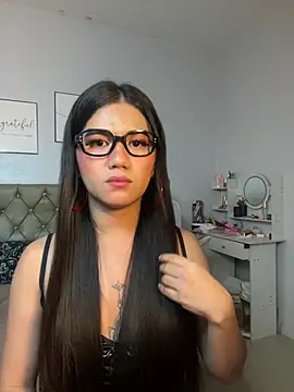 JassmineLove live cam