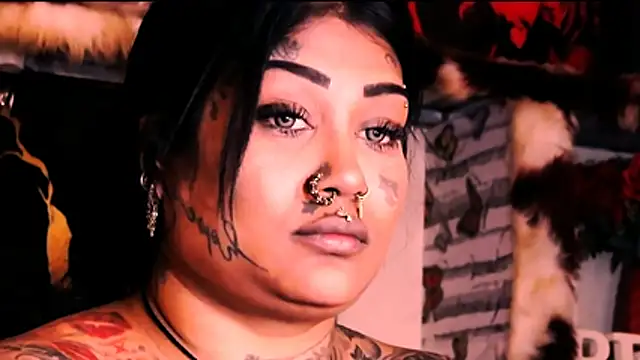 indian_dreamgirl live cam