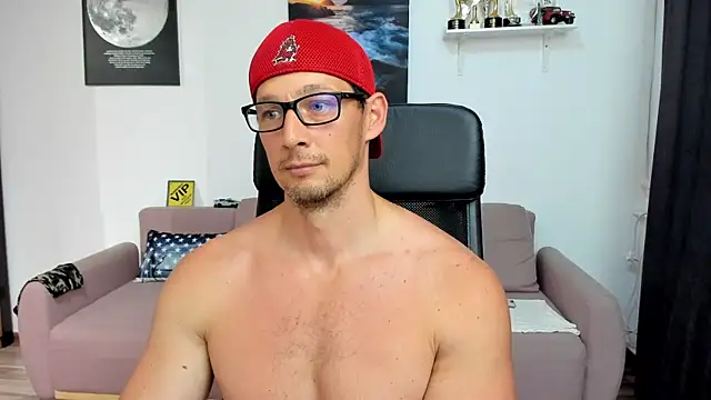 BrutusK08 live cam