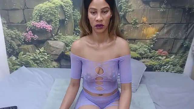 GlowGoddessxx webcam