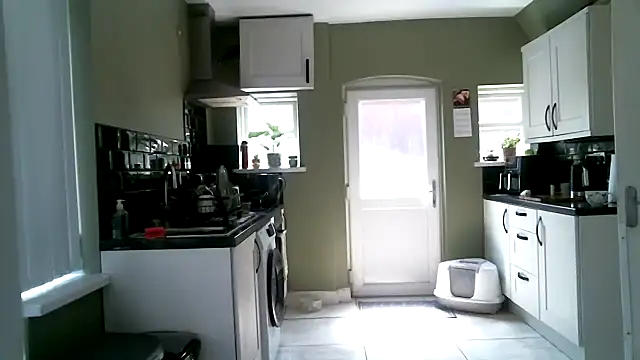 MissHoneyPenny webcam