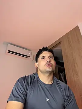 TroyeSavage webcam