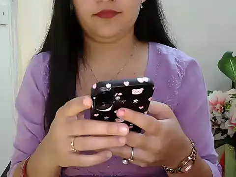 _chitranshi live cam on StripChat