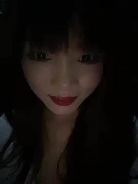 yueyuegirl live cam on StripChat