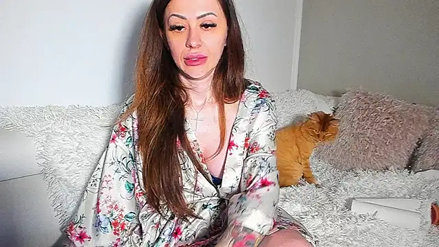 BrianaDiamondXXX webcam