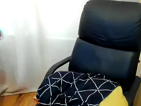 Ruda1919 live cam on StripChat
