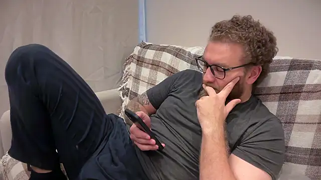Bear_bear_ live cam on StripChat