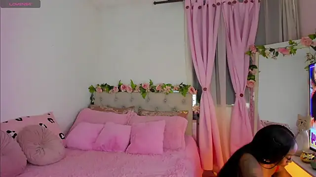 bruneettklaryss webcam