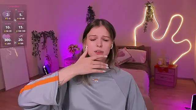 Lisa_Blossom webcam