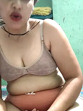 Piya-Naughty webcam