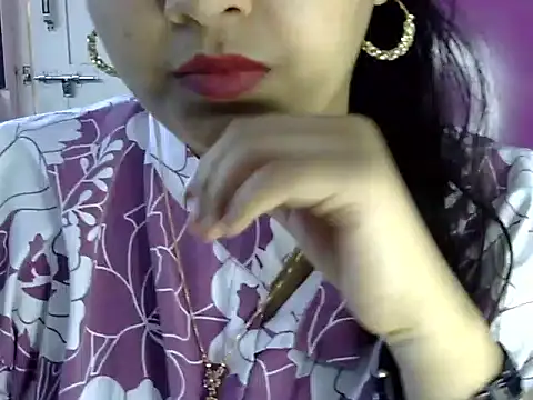 Cute_Aliyaa webcam