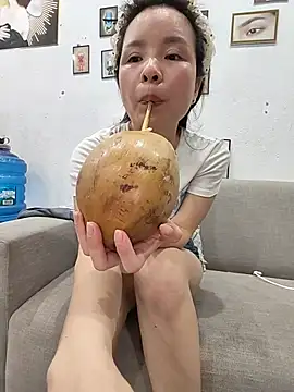 Ivy_Trix2 webcam