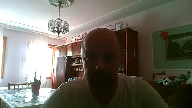 Luceriusbigass webcam
