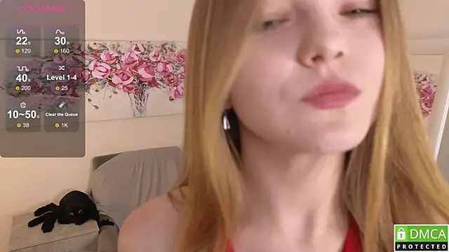 Sue_Sanders live cam on StripChat