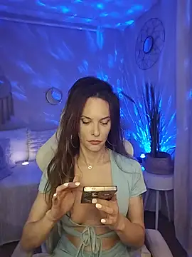 Mmmnilane71 - Trans webcam sex chat