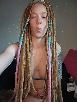 LucidLucy webcam