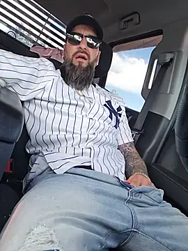 Beardedtattood live sex cam