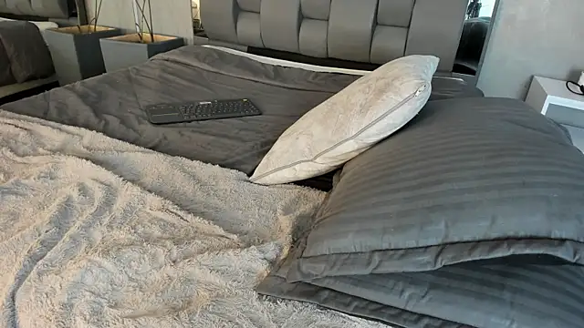 Charlie___Musk live cam on StripChat