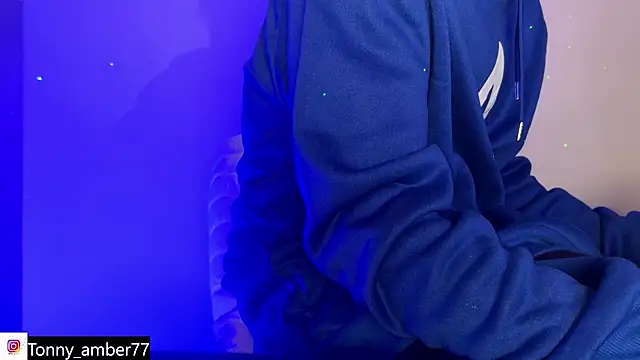Amber77__ webcam