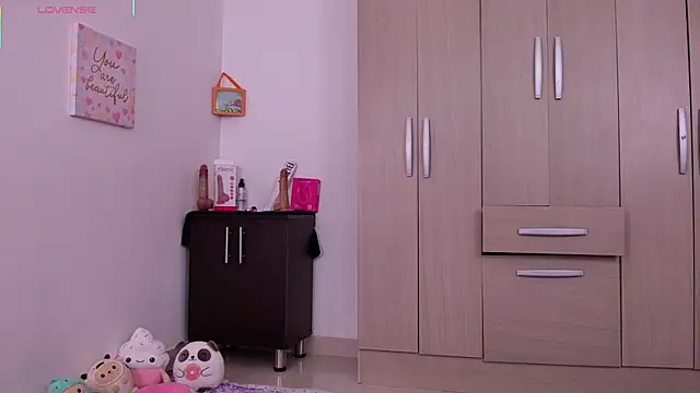 im_natalia live cam on StripChat